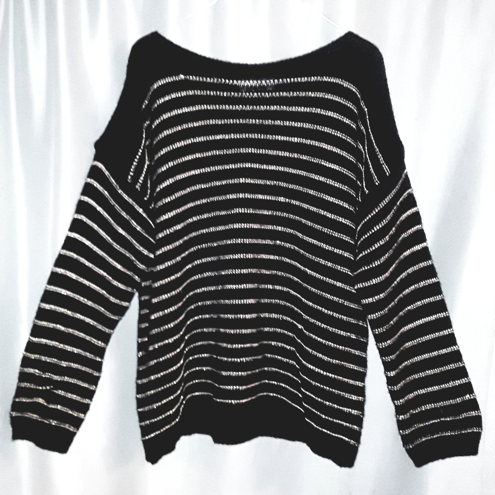Cozy Women's Large Gold & Black Sweater by ViaVitale